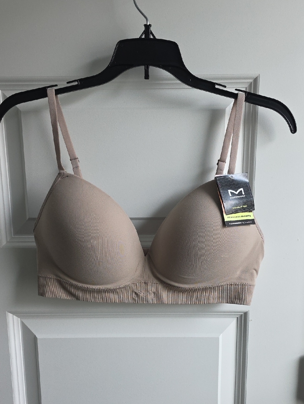 Maidenform Basically Sexy Seamless Nude Bralette Large G080